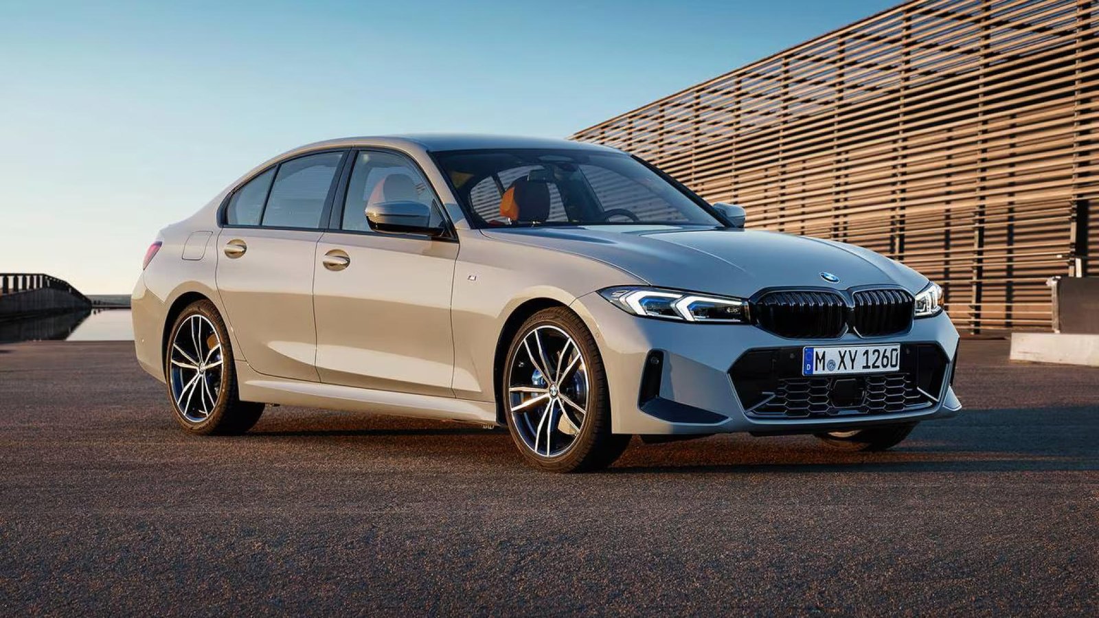 BMW 330i xDrive M Sport 2024