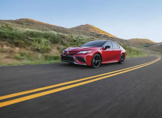 Toyota Camry XLE Hybrid 2024